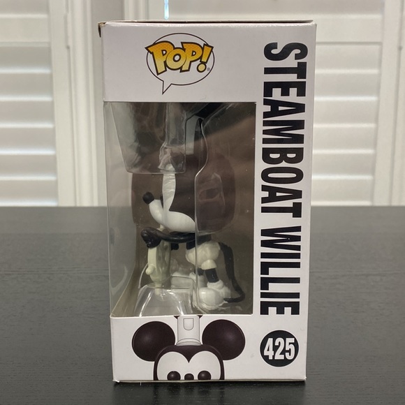 Funko Pop! Mickey Mouse 90th Birthday Disney’s Steamboat Willie #425 - Picture 6 of 11